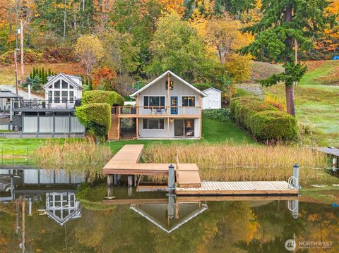 Photo of 19110 Sulfer Springs Road, Mount Vernon, WA 98274 (MLS # 2451060)