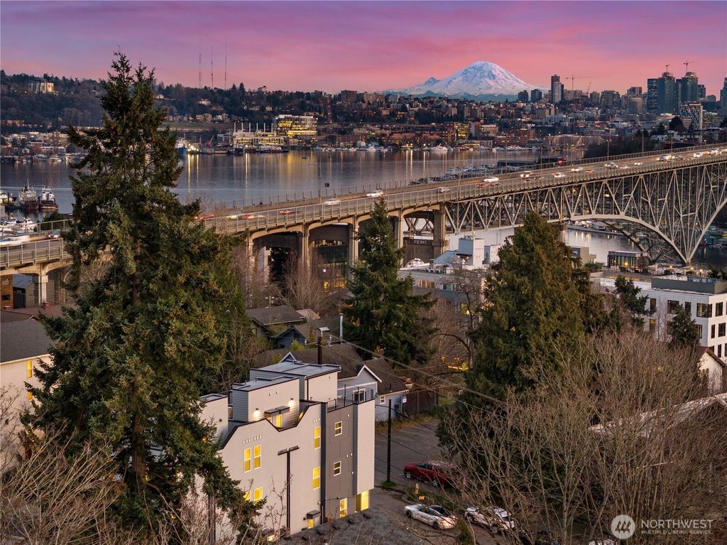 Photo of 722 N 36th Street, Seattle, WA 98103 (MLS # 2523924)