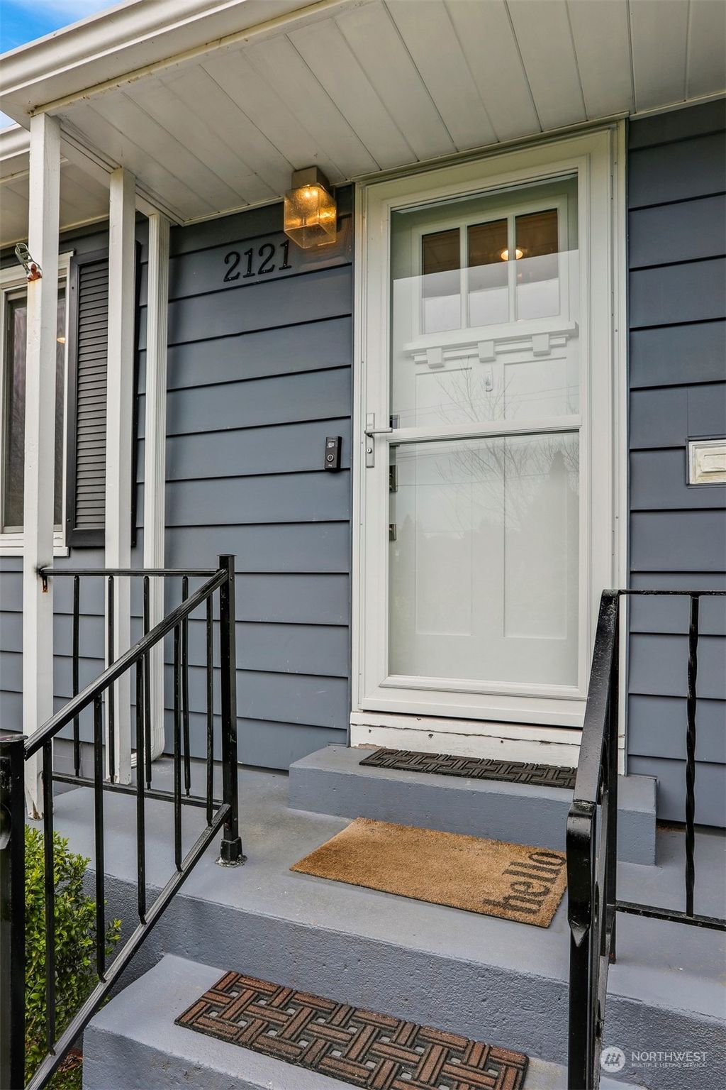 Photo of 2121 33rd Avenue W, Seattle, WA 98199 (MLS # 2050098)