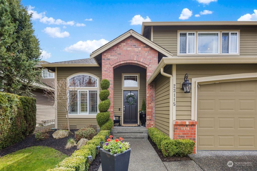 Photo of 23115 SE 239th Place, Maple Valley, WA 98038 (MLS # 2057198)