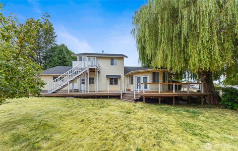 Photo of 619 35th Street N, Anacortes, WA 98221 (MLS # 2415265)