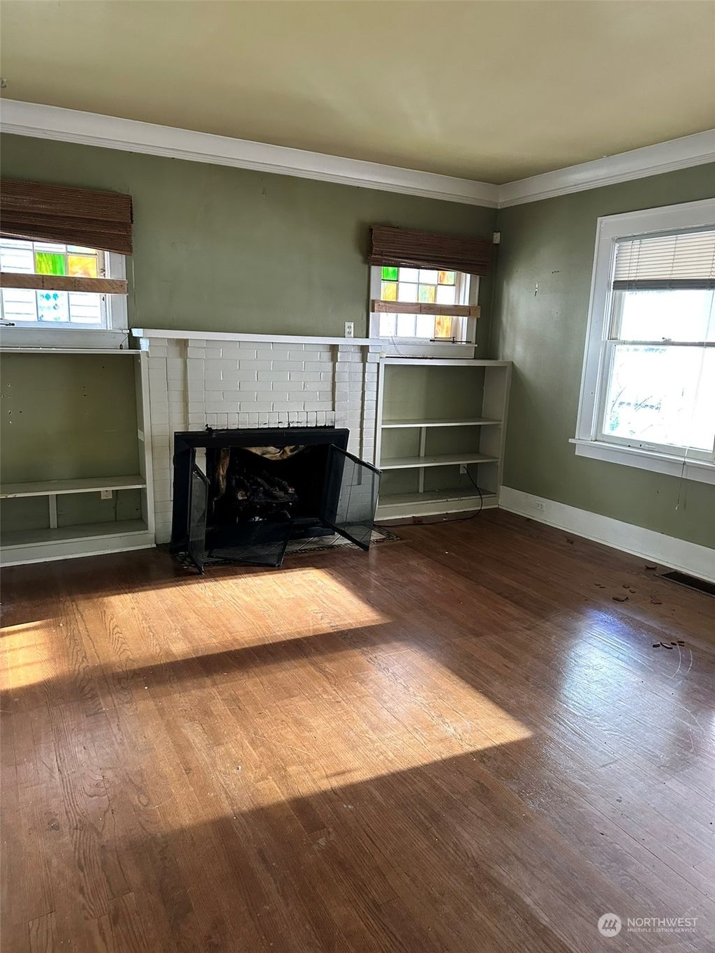 Photo of 811 NE 66th Street, Seattle, WA 98115 (MLS # 2184837)