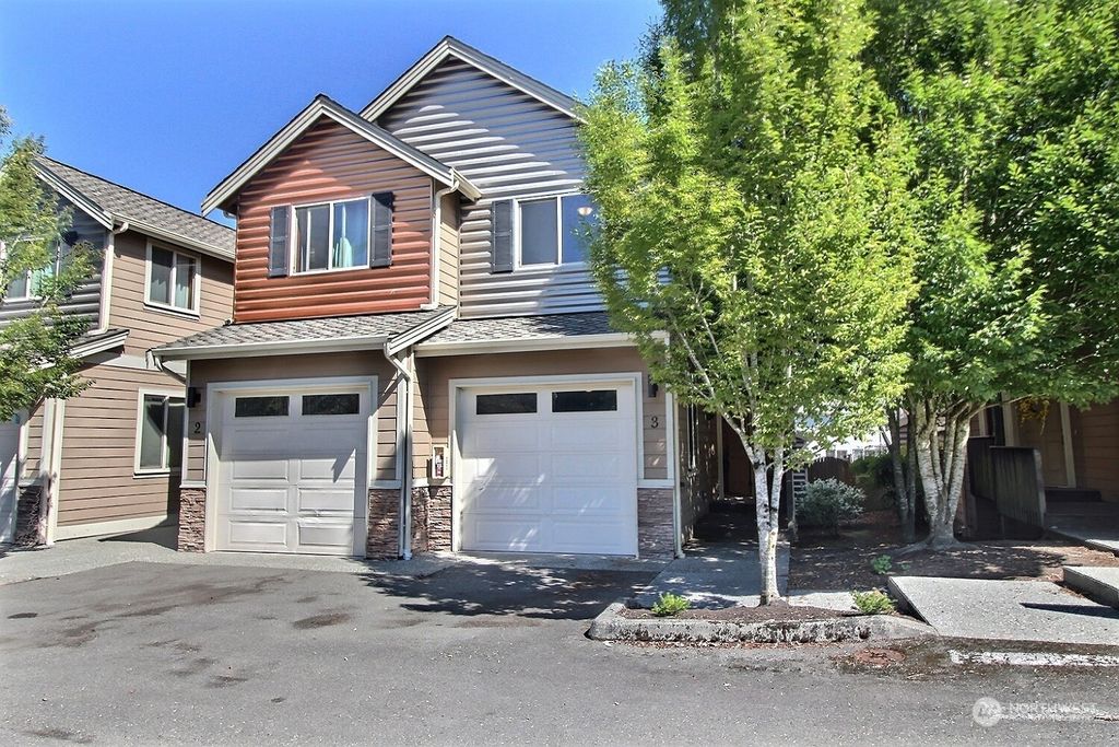 Photo of 14819 35th Avenue W #3, Lynnwood, WA 98087 (MLS # 2284707)