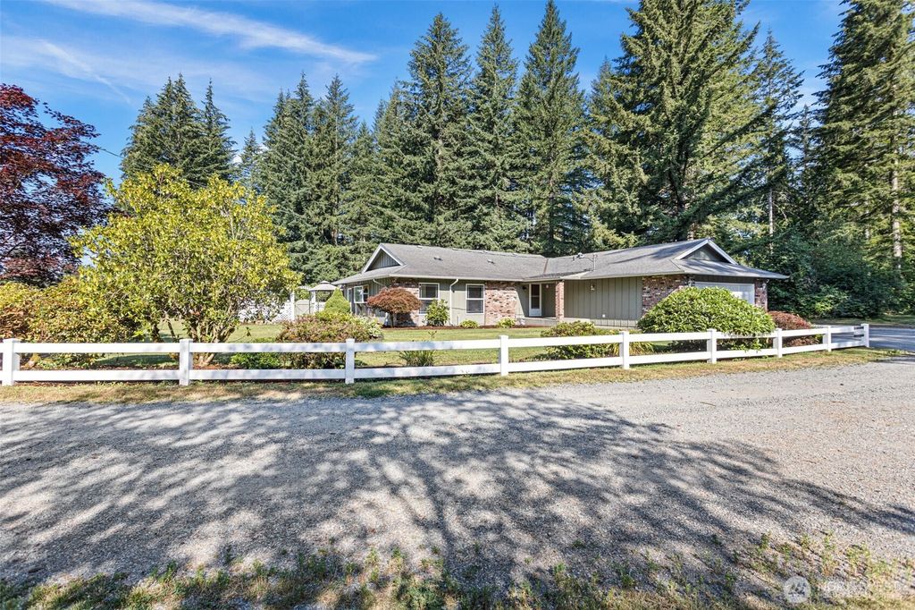 Photo of 27621 35th Ave Ave NE, Arlington, WA 98223 (MLS # 2356190)