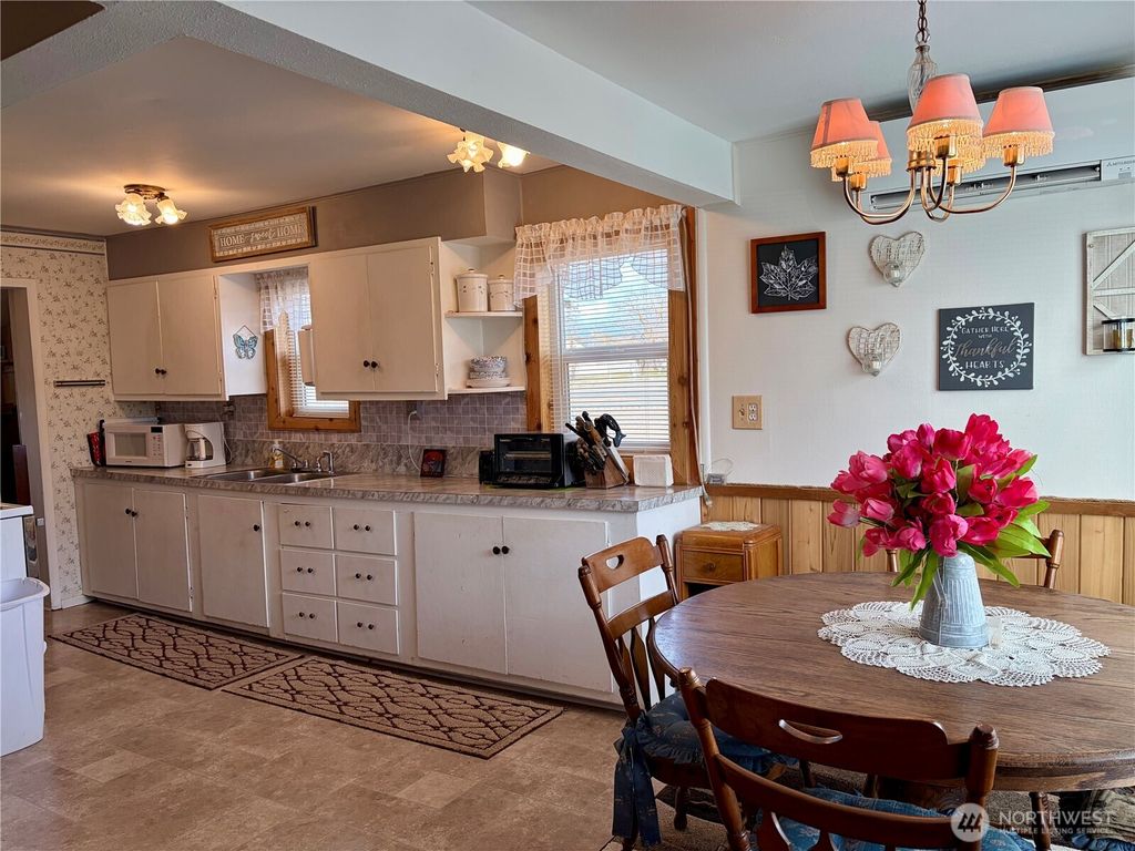 Photo of 10388 Largent Street NE, Coulee City, WA 99115 (MLS # 2491808)