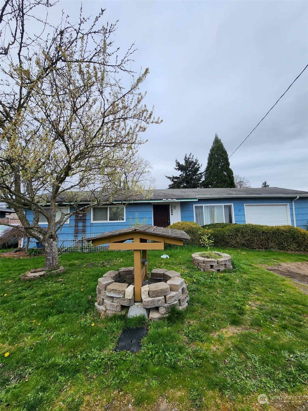 Photo of 11868 SE 160th Street, Renton, WA 98058 (MLS # 2215316)