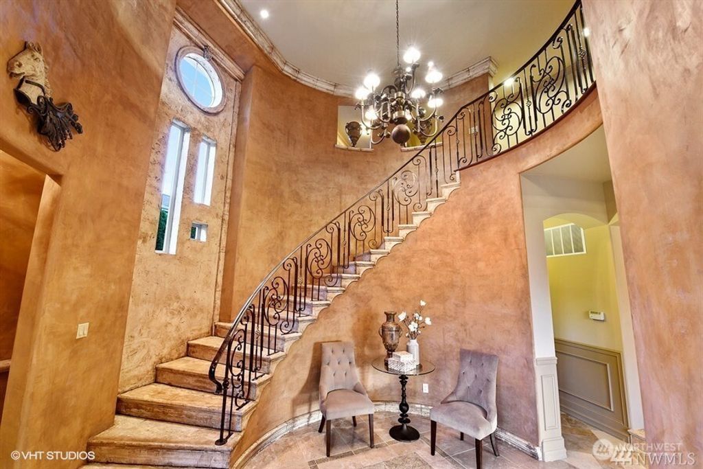 Photo of 9625 NE 28th Street, Clyde Hill, WA 98004 (MLS # 2459406)