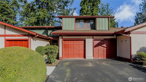 Photo of 31732 47th Lane SW #C, Federal Way, WA 98023 (MLS # 2494951)