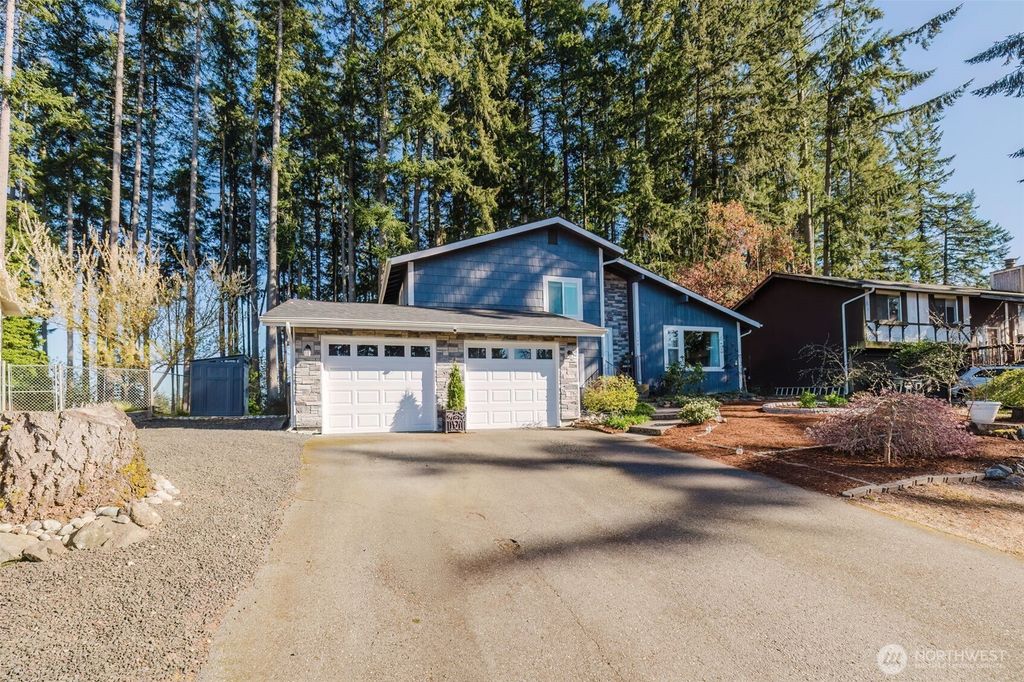 Photo of 3144 La Linda Court SE, Port Orchard, WA 98366 (MLS # 2503993)