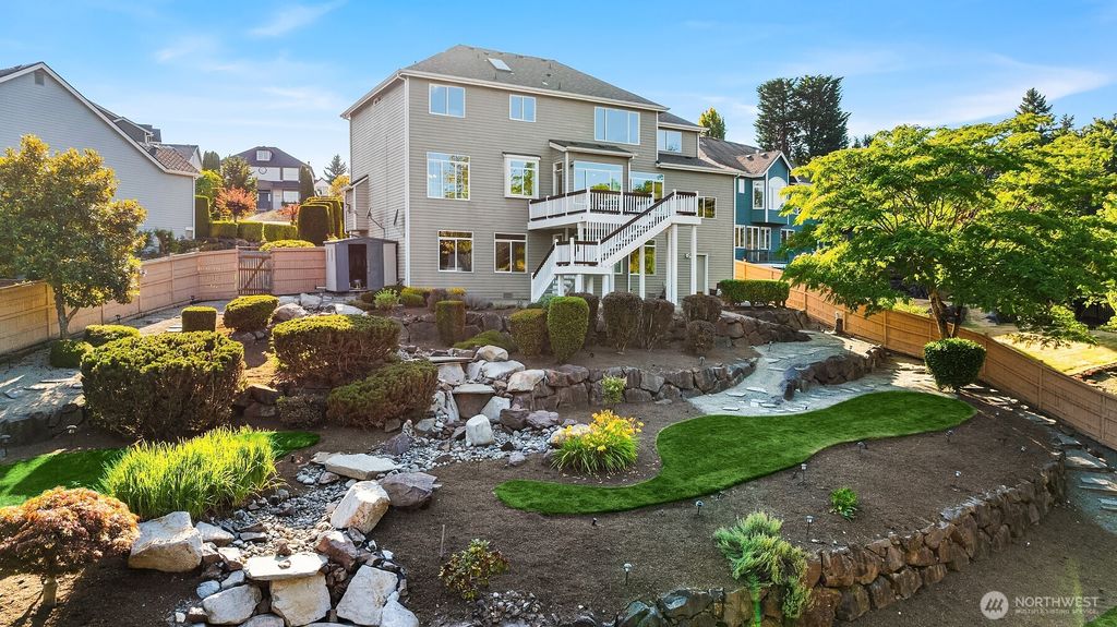 Photo of 15516 129th Avenue NE, Woodinville, WA 98072 (MLS # 2428249)
