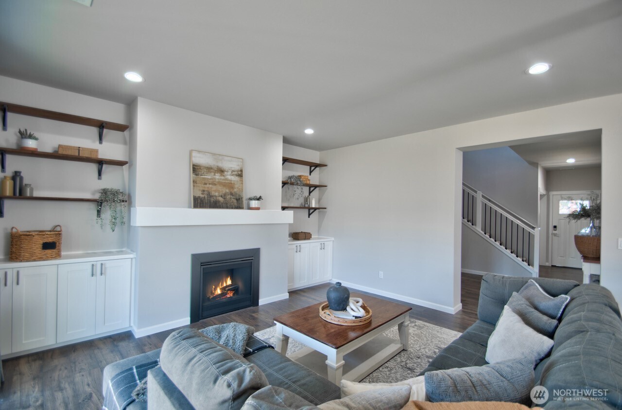 16628 8th Avenue Ct E 3