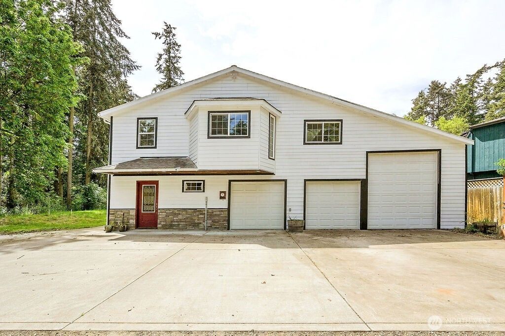 Photo of 196 Nolton Road, Nordland, WA 98358 (MLS # 2522416)