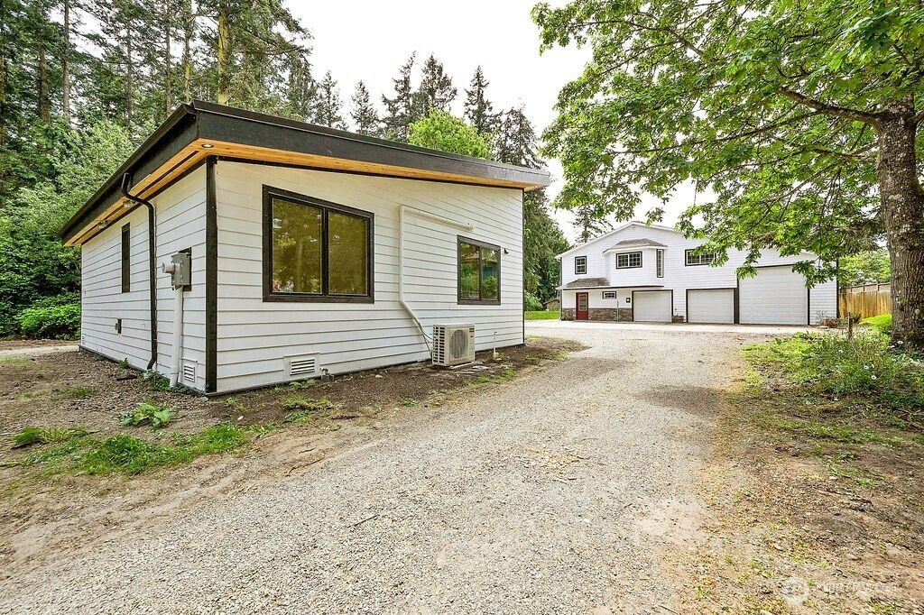 Photo of 196 Nolton Road, Nordland, WA 98358 (MLS # 2522416)