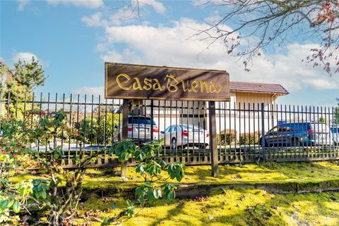 Photo of 1005 S Pearl Street #C1, Tacoma, WA 98465 (MLS # 2482137)