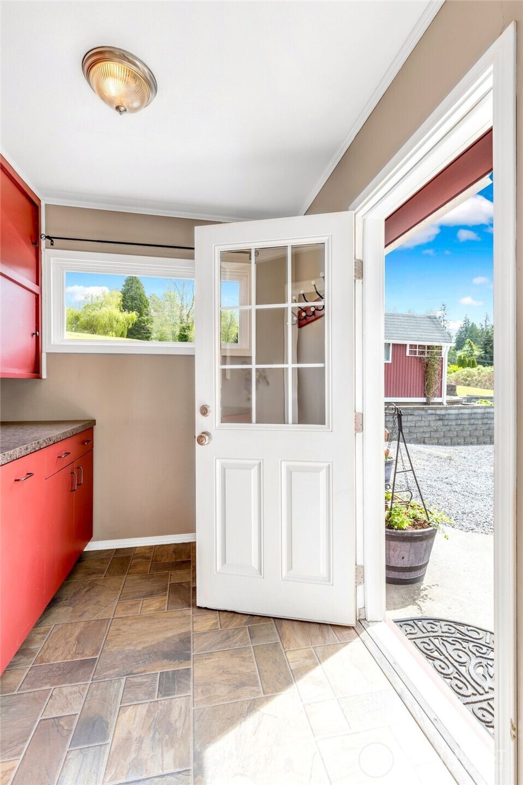 Photo of 6919 69th Avenue SE, Snohomish, WA 98290 (MLS # 2439209)