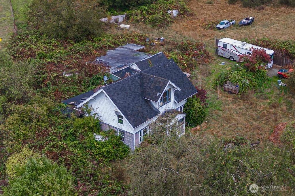 Photo of 1312 S 372nd St, Federal Way, WA 98003 (MLS # 2447163)