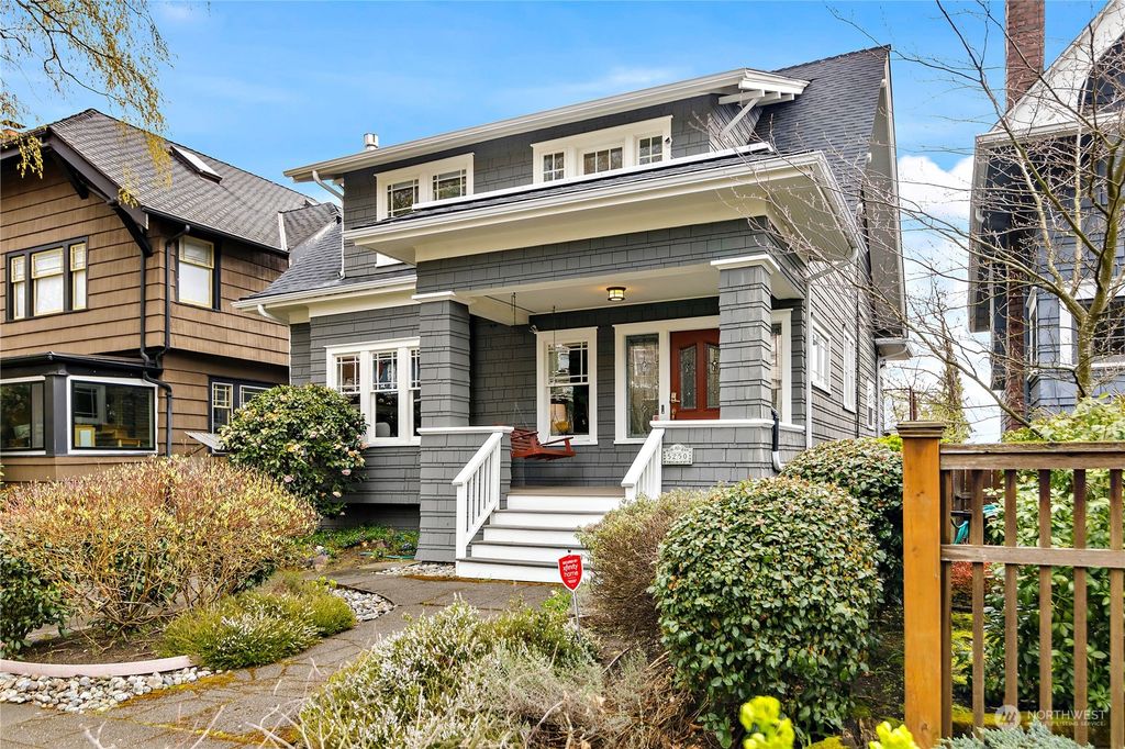 Photo of 5250 18th Avenue NE, Seattle, WA 98105 (MLS # 2053587)