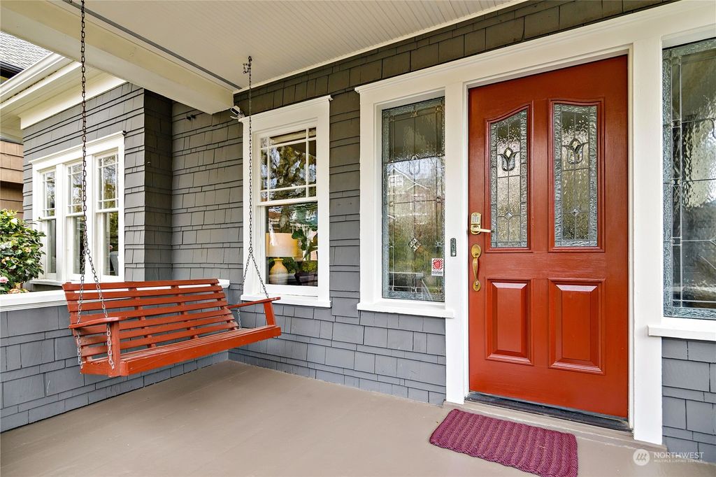 Photo of 5250 18th Avenue NE, Seattle, WA 98105 (MLS # 2053587)