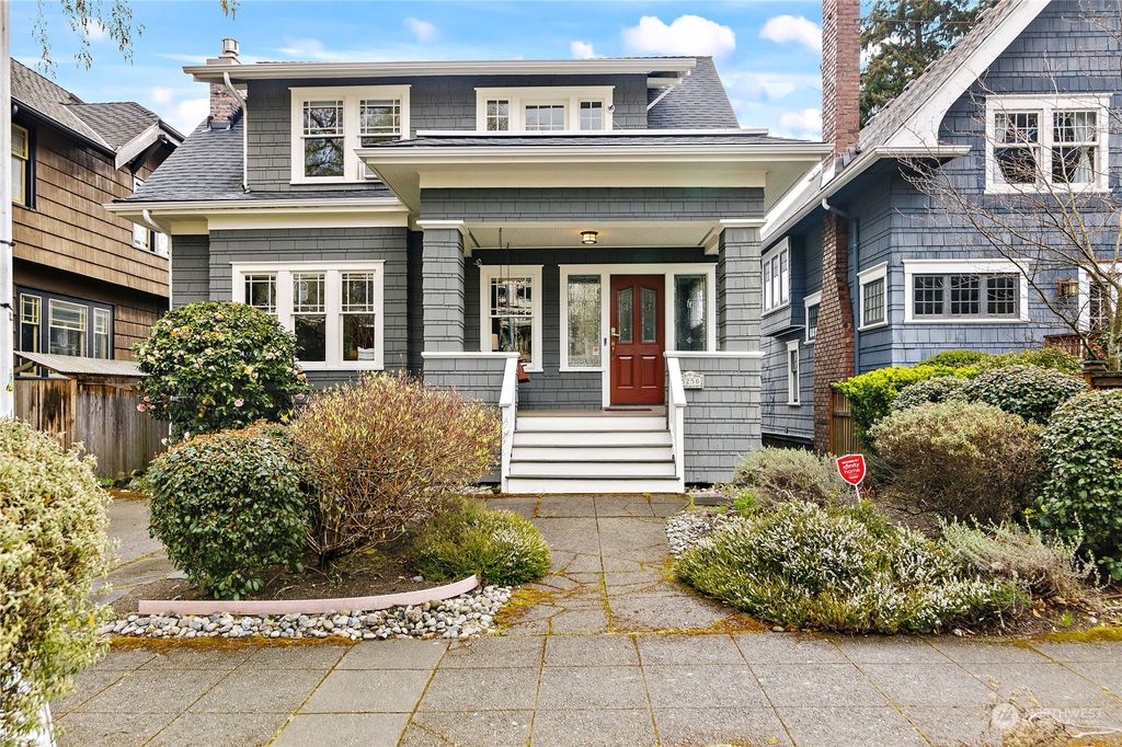 Photo of 5250 18th Avenue NE, Seattle, WA 98105 (MLS # 2053587)