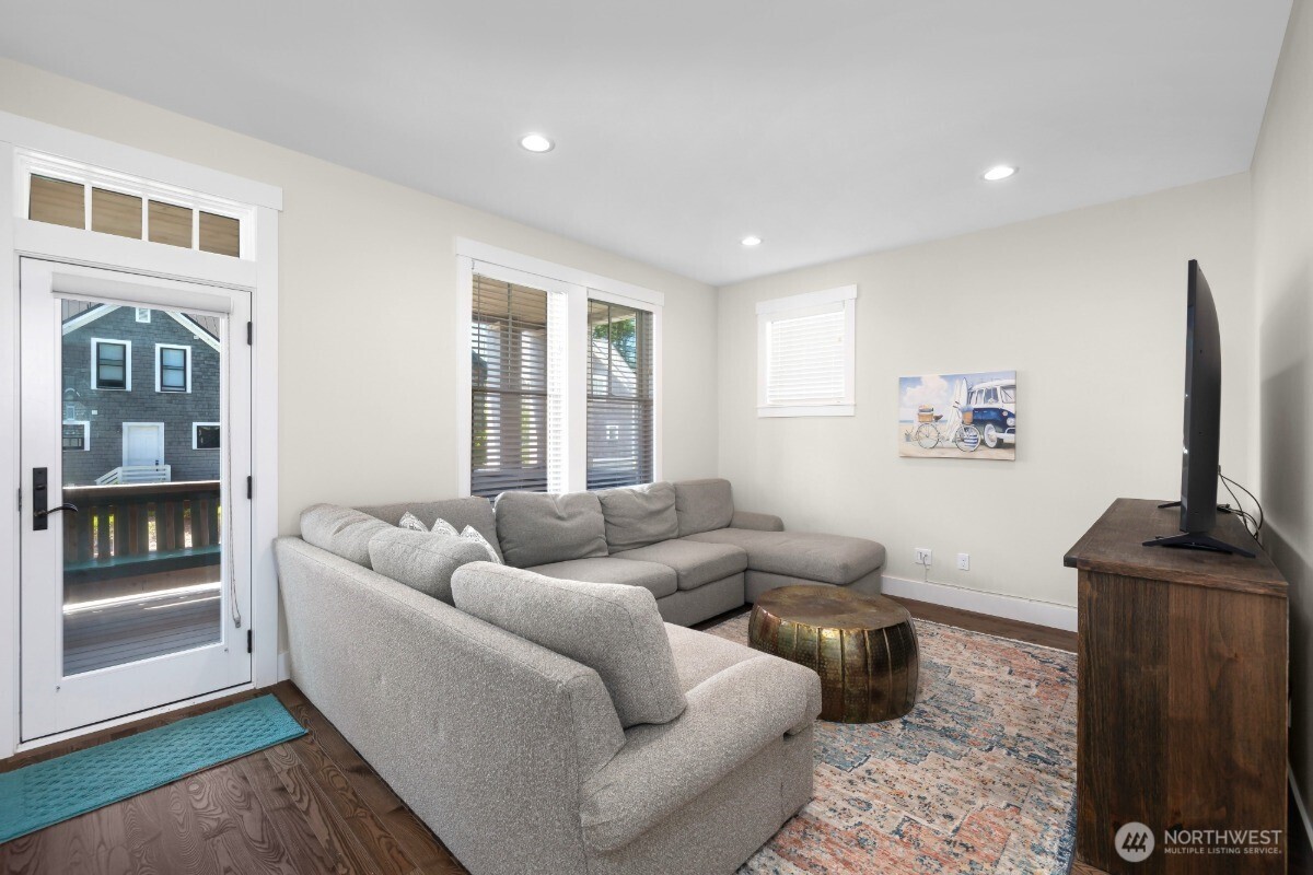 32 Ocean Tide Lane