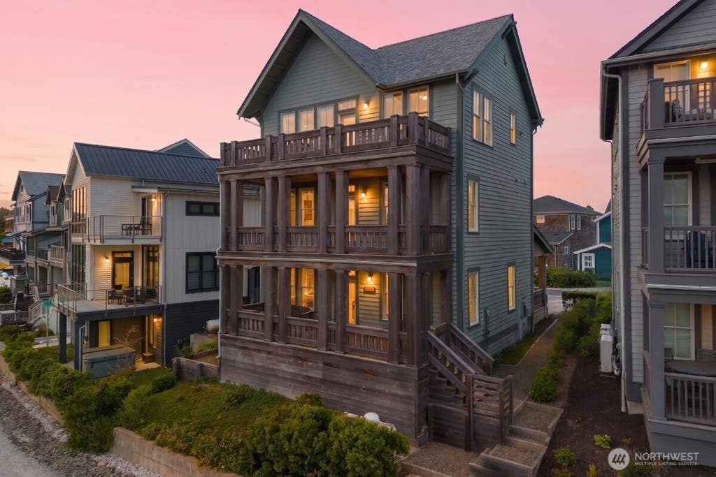 Photo of 32 Ocean Tide Lane, Pacific Beach, WA 98571 (MLS # 2555431)