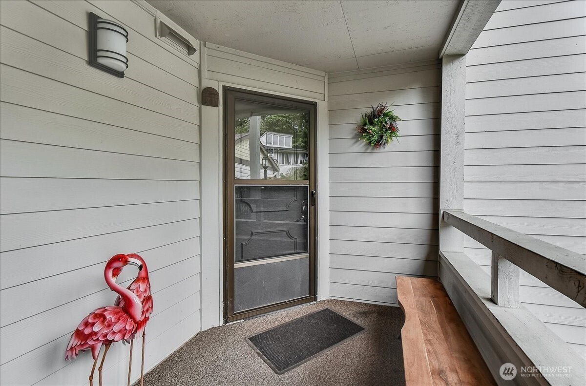 23501 Lakeview Drive D204