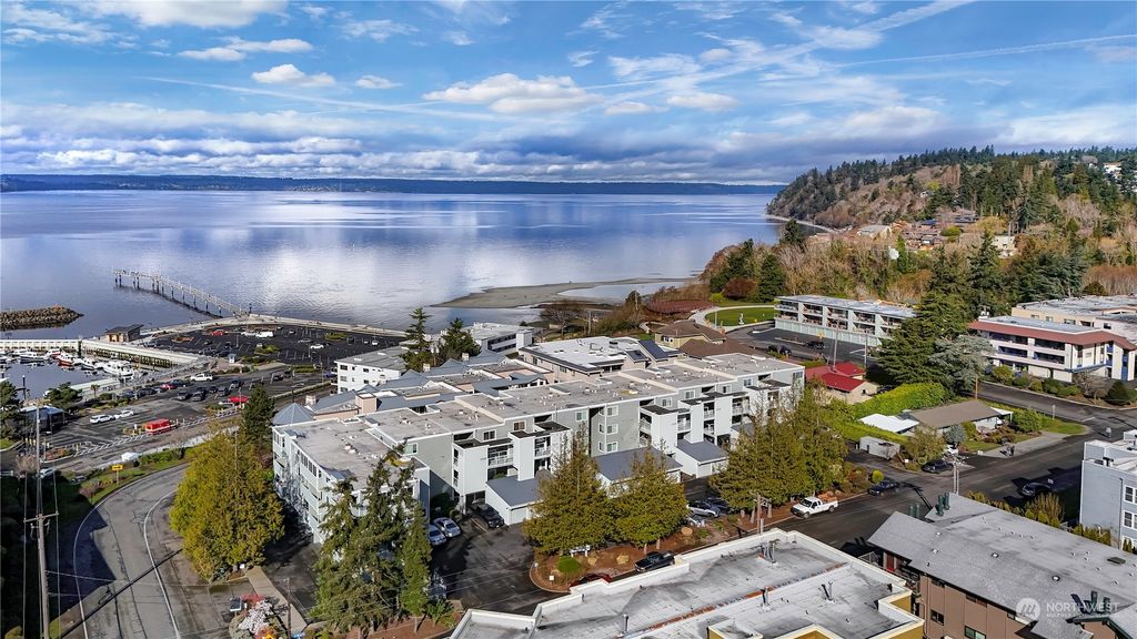 Photo of 22213 6th Avenue S #203, Des Moines, WA 98198 (MLS # 2212532)
