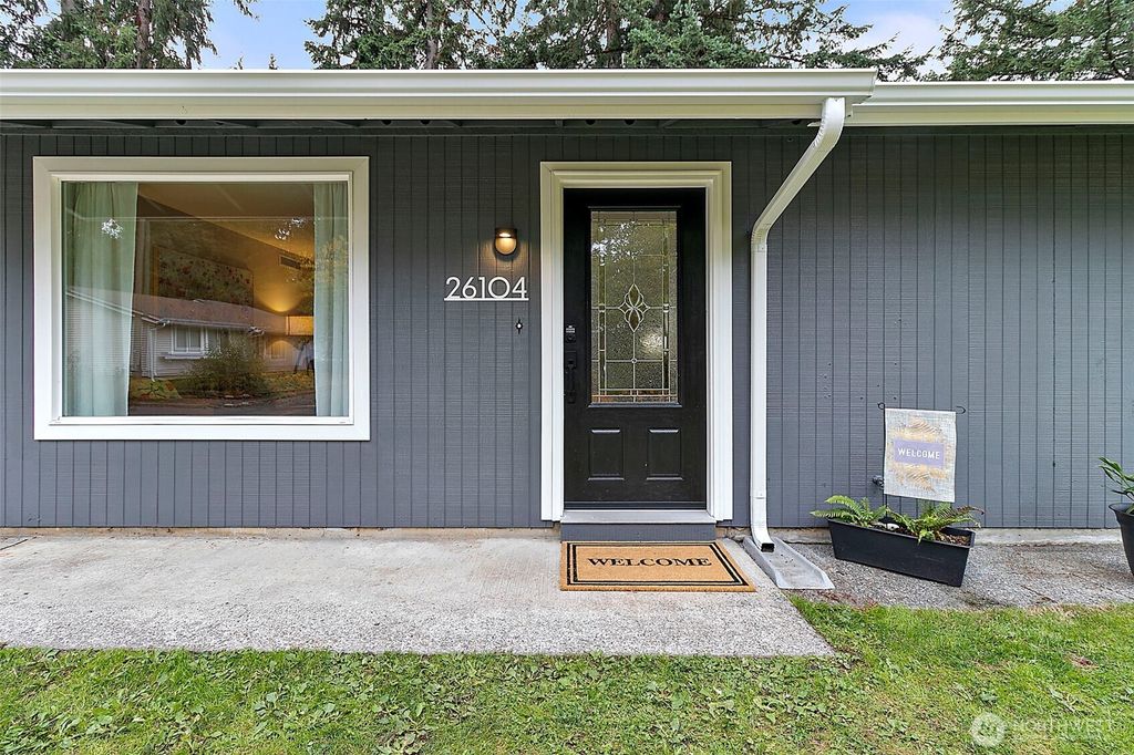 Photo of 26104 195th Place SE, Covington, WA 98042 (MLS # 2446037)