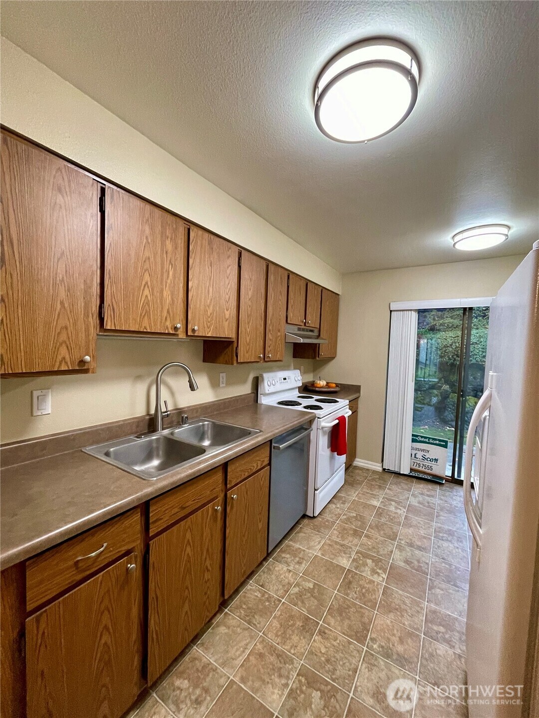 1765 W Sunn Fjord Lane C37