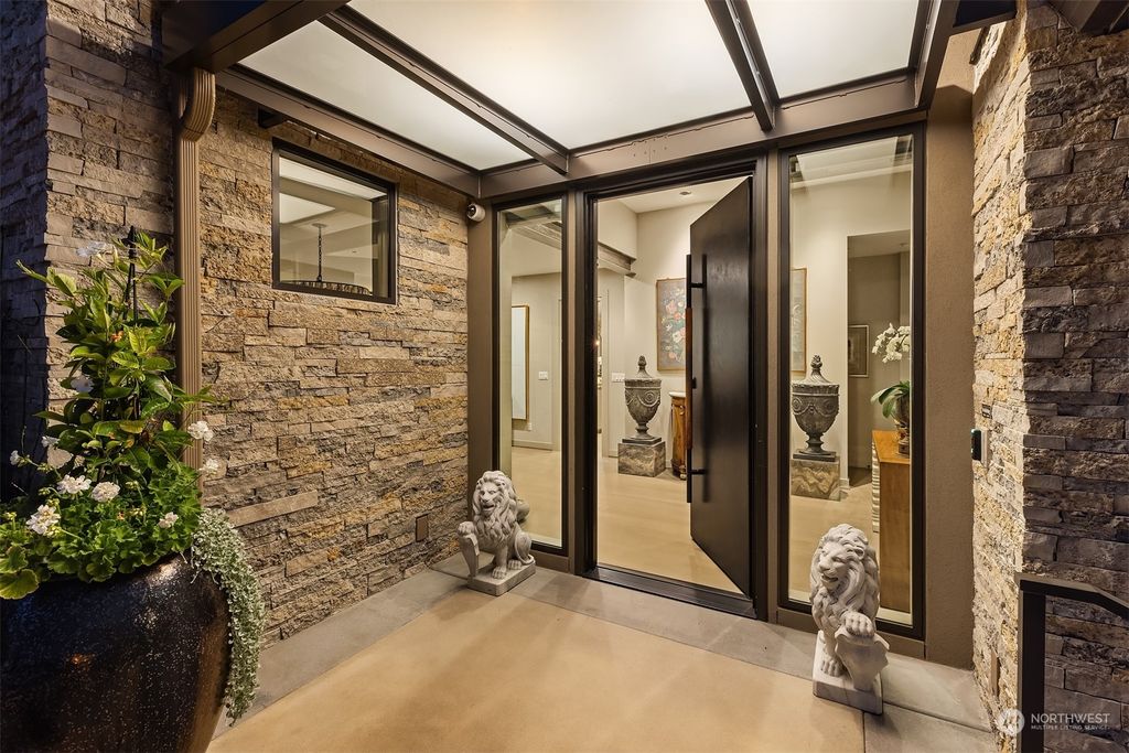 Photo of 9338 Vineyard Crest, Bellevue, WA 98004 (MLS # 2269089)