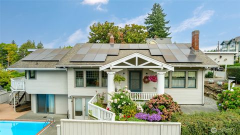 Photo of 217 E Division Street, Mount Vernon, WA 98274 (MLS # 2432399)
