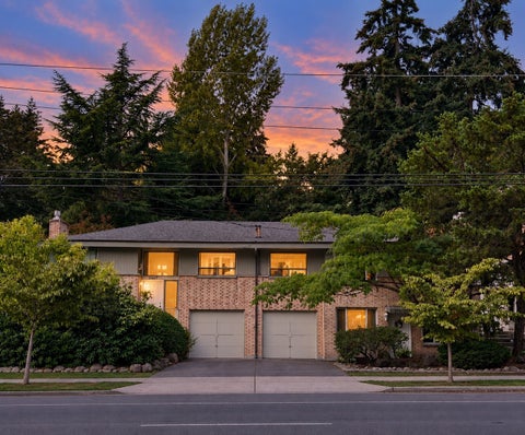 Photo of 13807 Greenwood Avenue N, Seattle, WA 98133 (MLS # 2596538)