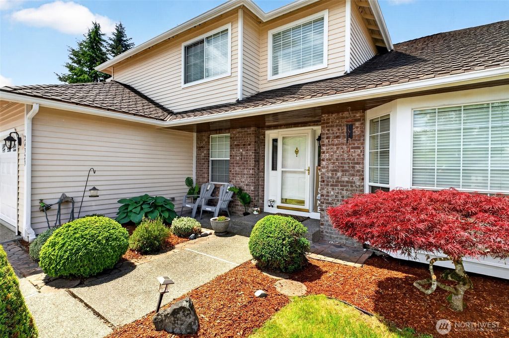 Photo of 24323 129th Avenue SE, Kent, WA 98030 (MLS # 2527365)