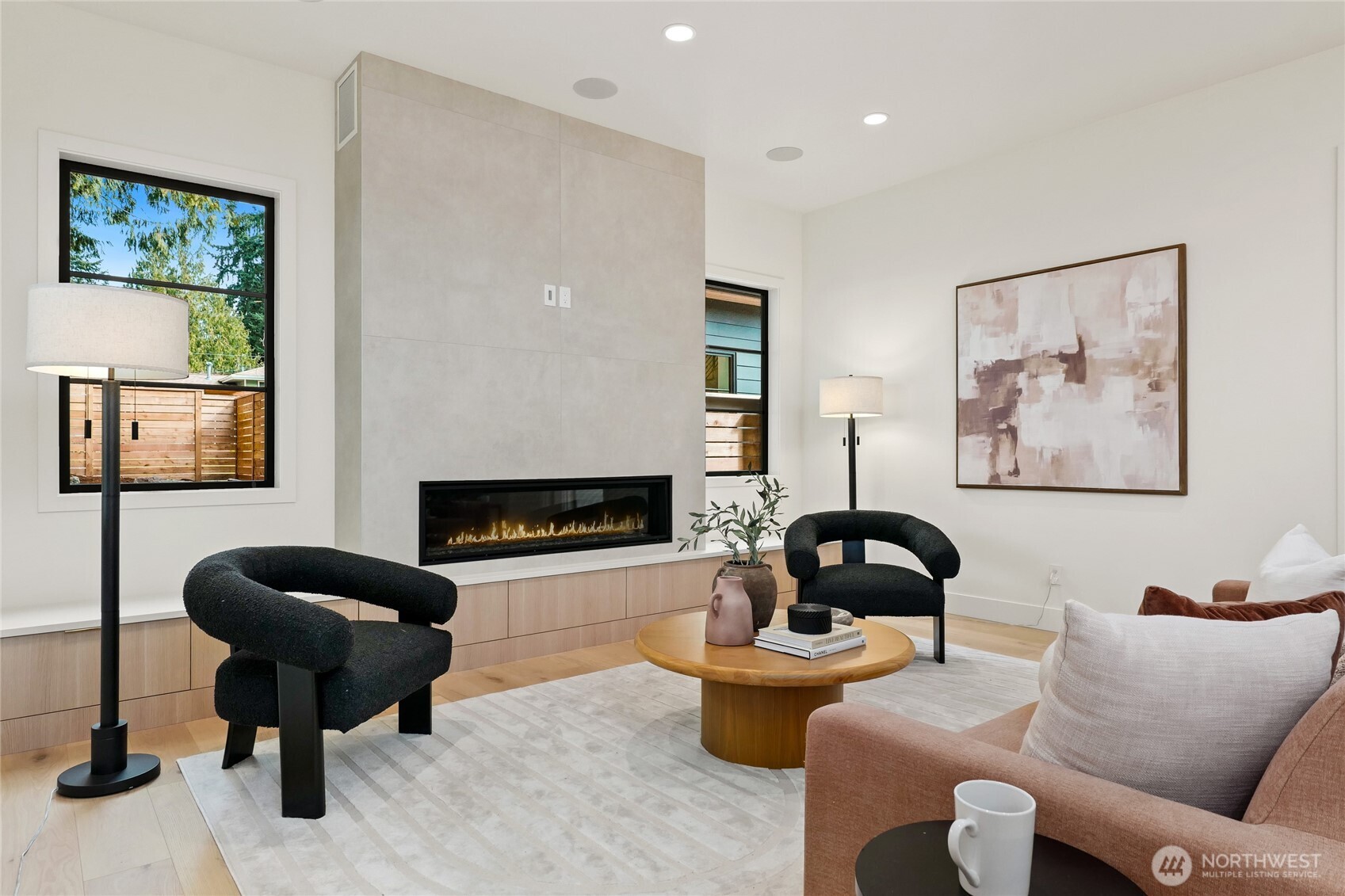 Kirkland, Washington, 98033, United States, 5 Bedrooms Bedrooms, ,5 BathroomsBathrooms,Residential,Active,2032937