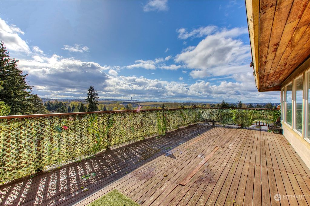 Photo of 551 S 146th Street, Burien, WA 98168 (MLS # 2058266)