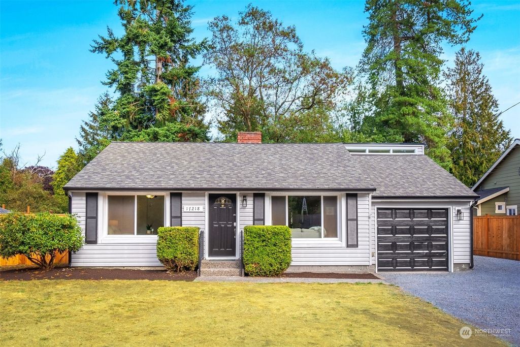 Photo of 17218 10th Avenue NE, Shoreline, WA 98155 (MLS # 2156568)