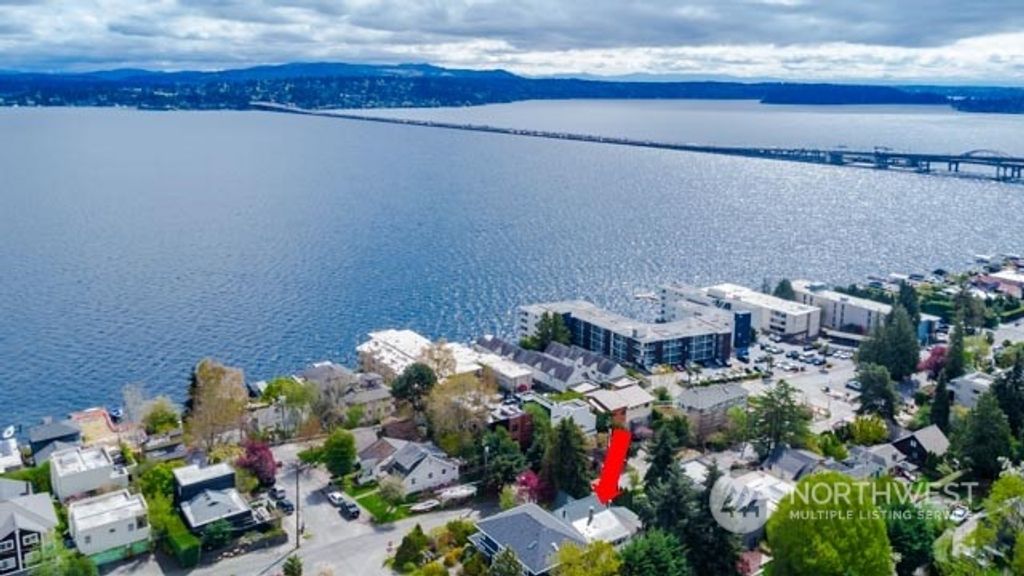 Photo of 507 35th Ave S Ave, Seattle, WA 98144 (MLS # 2219754)