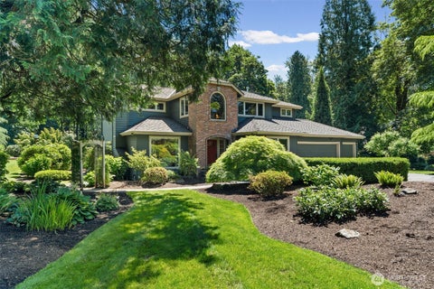 Photo of 15310 163rd Court SE, Renton, WA 98058 (MLS # 2539950)