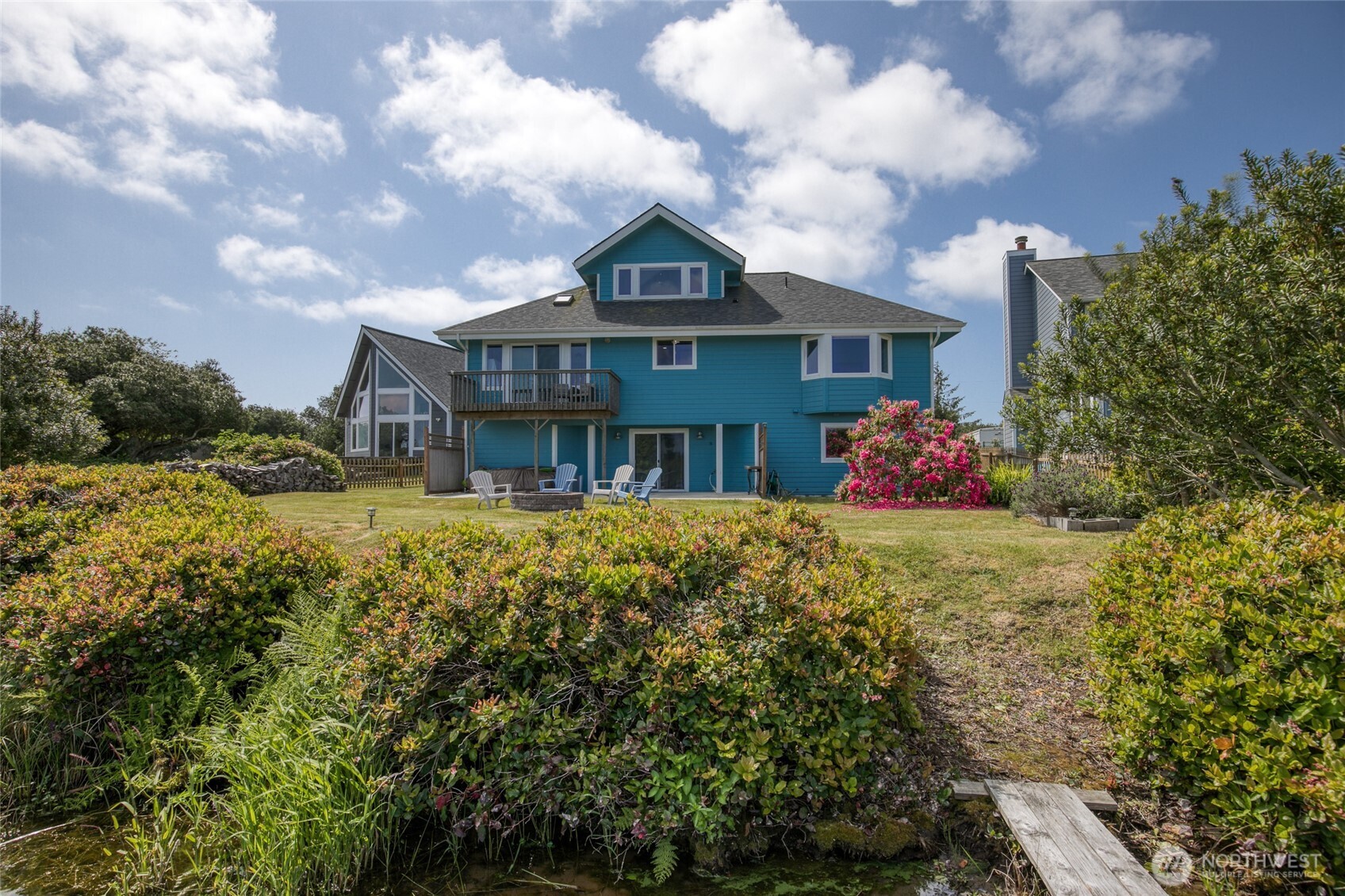 142 Sea Breeze Loop SE