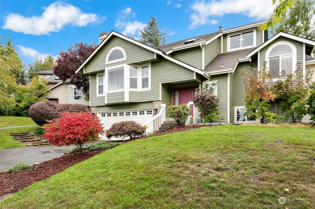 Photo of 14719 134th Court NE, Woodinville, WA 98072 (MLS # 2167191)