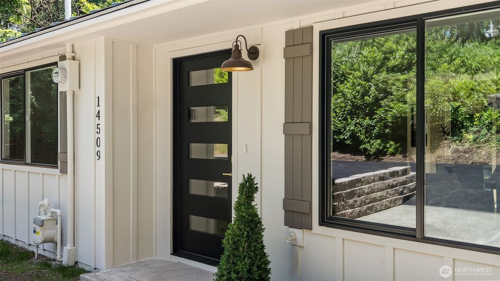 Photo of 14509 SE 41st Lane, Bellevue, WA 98006 (MLS # 2388164)