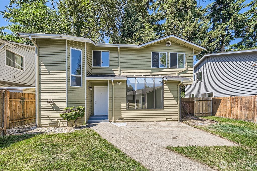 Photo of 9213 1st Drive SE, Everett, WA 98208 (MLS # 2465510)