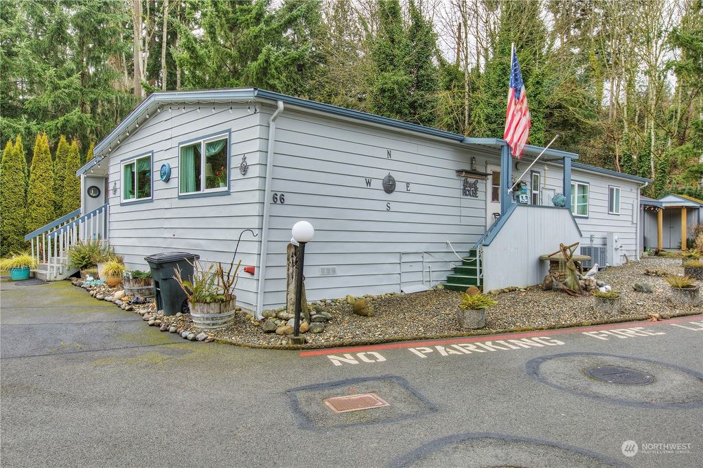 Photo of 25739 135th Avenue SE #66, Kent, WA 98042 (MLS # 2037258)