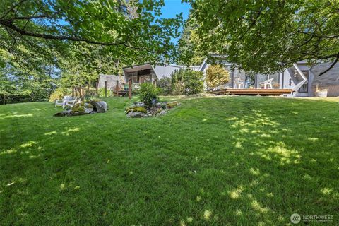 Photo of 4925 Goodpiper Lane, Freeland, WA 98249 (MLS # 2395446)