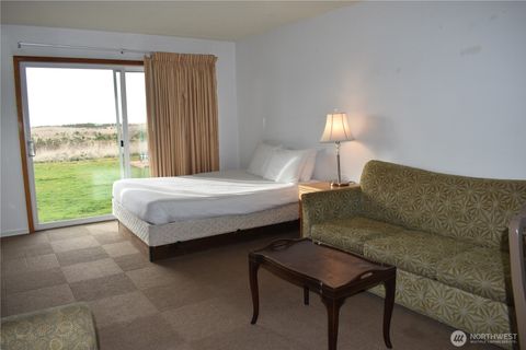 314 14th Street NW 106 Long Beach WA 98631