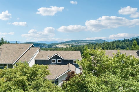 Photo of 93 Sky Ridge Road NW #505, Issaquah, WA 98027 (MLS # 2557006)