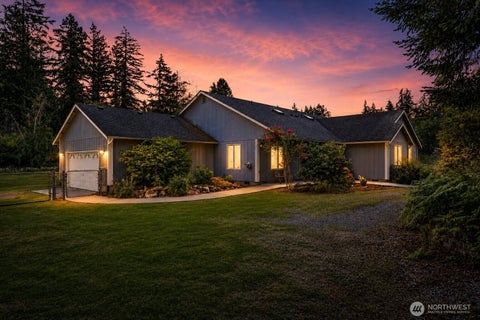 Photo of 21819 31st Ave E Avenue, Spanaway, WA 98387 (MLS # 2548919)
