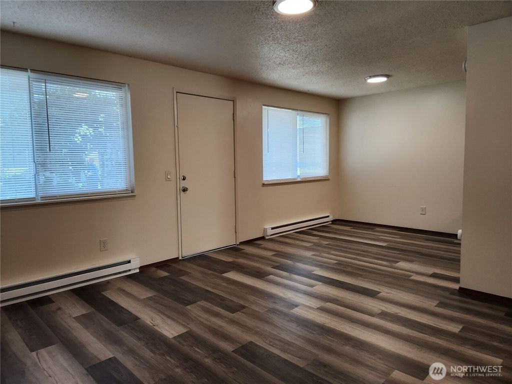 Photo of 624 W Cedar Street #9, Shelton, WA 98584 (MLS # 2471273)