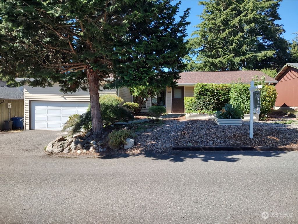 Photo of 3830 S 176th Street, SeaTac, WA 98188 (MLS # 2268544)