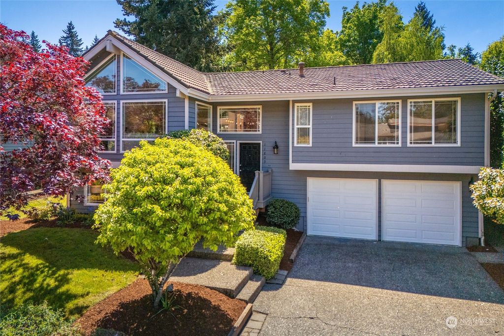 Photo of 11803 SE 65th Street, Bellevue, WA 98006 (MLS # 2237929)